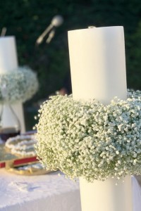 Διακόσμηση γάμου  με λευκά και απαλό ροζ λουλούδια