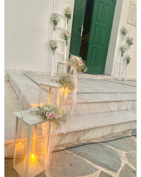 Διακόσμηση γάμου σε ρομαντικό ύφος με λευκά και απαλό ροζ λουλούδια Γάμος