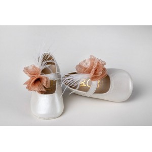 Baby girl hug leather shoes made of ivory or gold leather with glitter fabric and  feathers