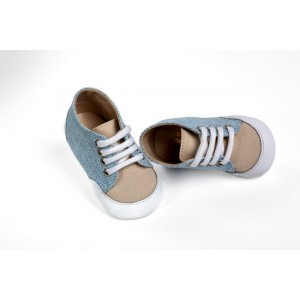 Hug shoes for boy, made of fabric and leather