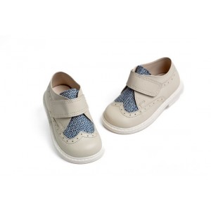 Baby boy brogues, walking shoes, made of leather and textile with Velcro closing