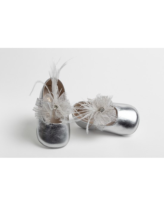 Baby girl hug shoes made of  leather and decorated with glitter tulle, strass and feathers Christening Shoes