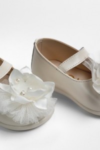 First steps baby girl leather shoes decoarated with satin flower, pearls and tulle