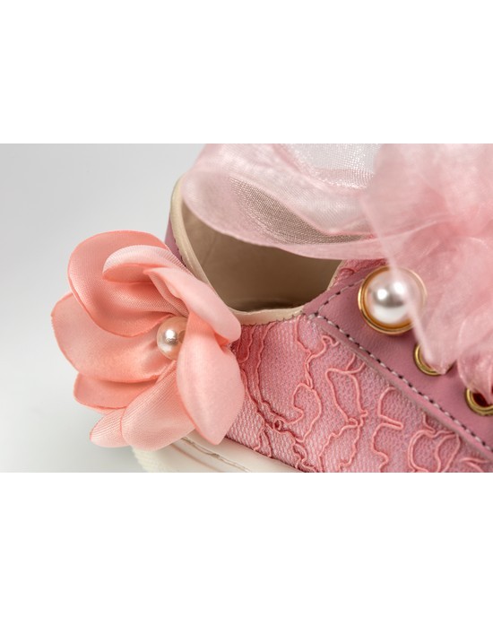 Sneaker shoes for girls made of leather, lace and decorated with flower and strass Christening Shoes