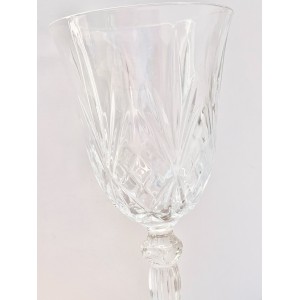 Crystal wine glass engraving