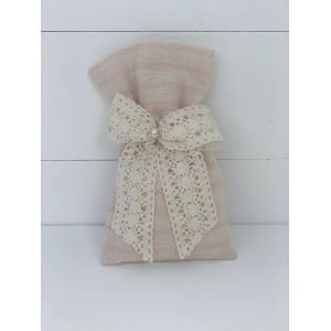 Christening favor for girl, pouch with stripes and a lace bow