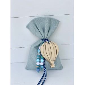 Christening favor for boy, pouch with hot-air balloon and beads