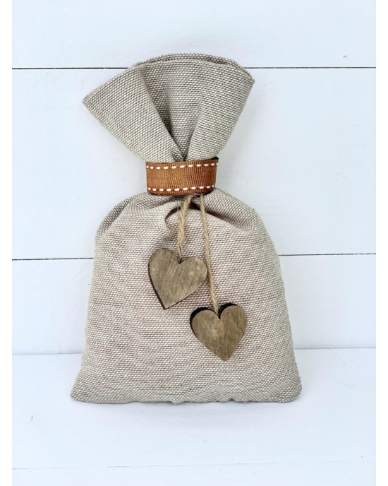 Wedding favor pouch with wood hearts Favors