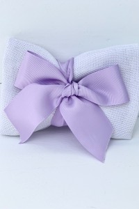 Wedding favor fabric envelope with lilac gross ribbon