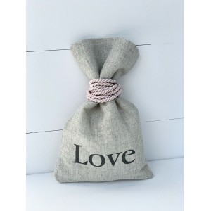Wedding favor pouch with print love