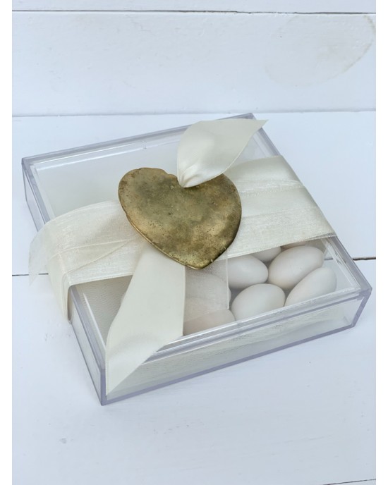 Μπομπονιέρα γάμου κουτί διάφανο plexi glass πλακέ τετράγωνο με σφυρήλατη καρδιά Μπομπονιέρες