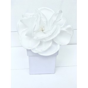 Μπομπονιέρα γάμου κουτί με χειροποίητο λουλούδι